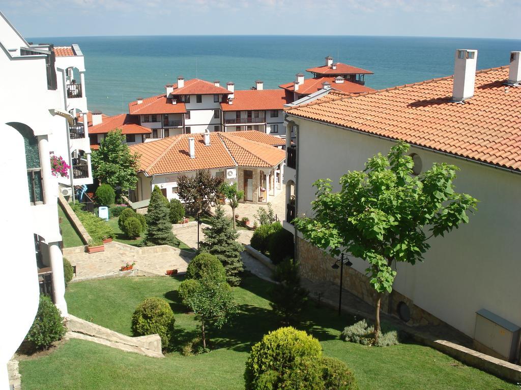 Tsb Sun Coast Apartments Sveti Vlas Bagian luar foto