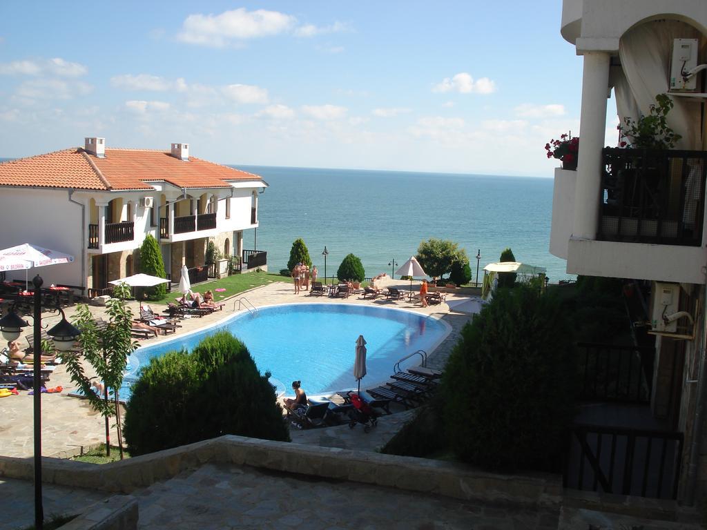 Tsb Sun Coast Apartments Sveti Vlas Bagian luar foto
