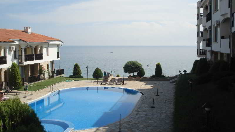 Tsb Sun Coast Apartments Sveti Vlas Bagian luar foto