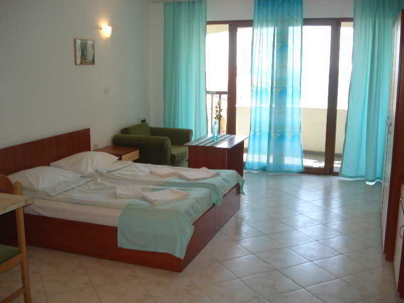 Tsb Sun Coast Apartments Sveti Vlas Bagian luar foto
