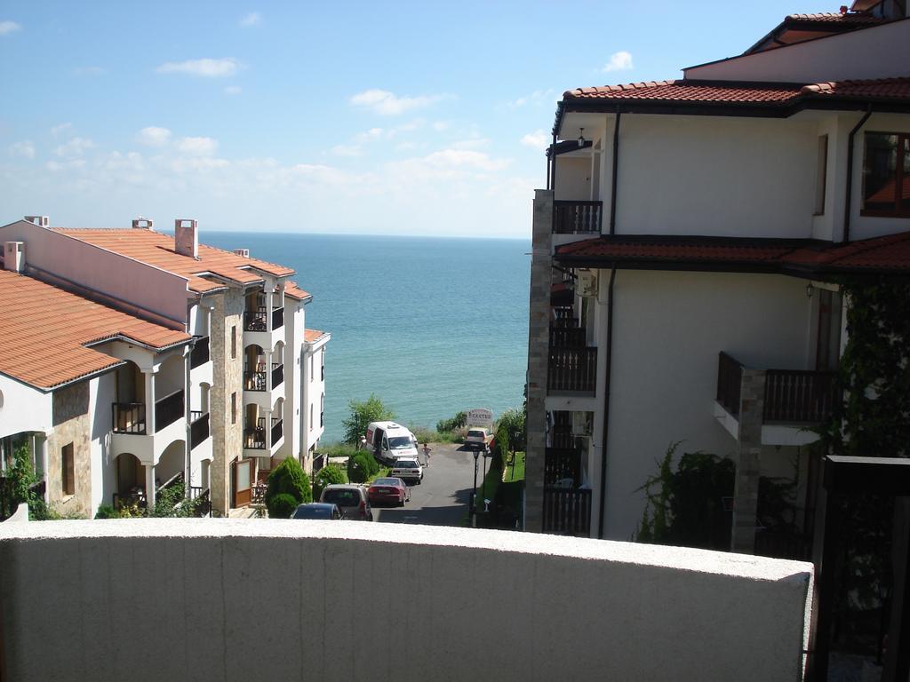Tsb Sun Coast Apartments Sveti Vlas Bagian luar foto